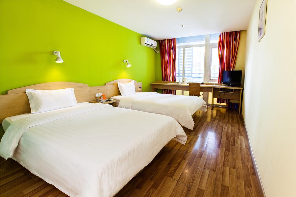 7Days Inn Zhu Hai Gong Bei Tunnel Portal Zhuhai Chambre photo